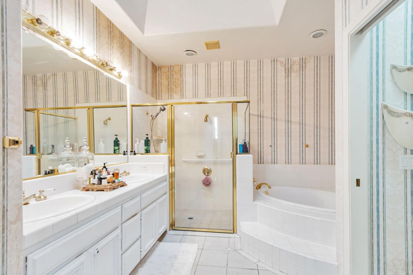 Detail Gallery Image 24 of 43 For 1140 Mallard Ridge, San Jose,  CA 95120 - 3 Beds | 2/1 Baths
