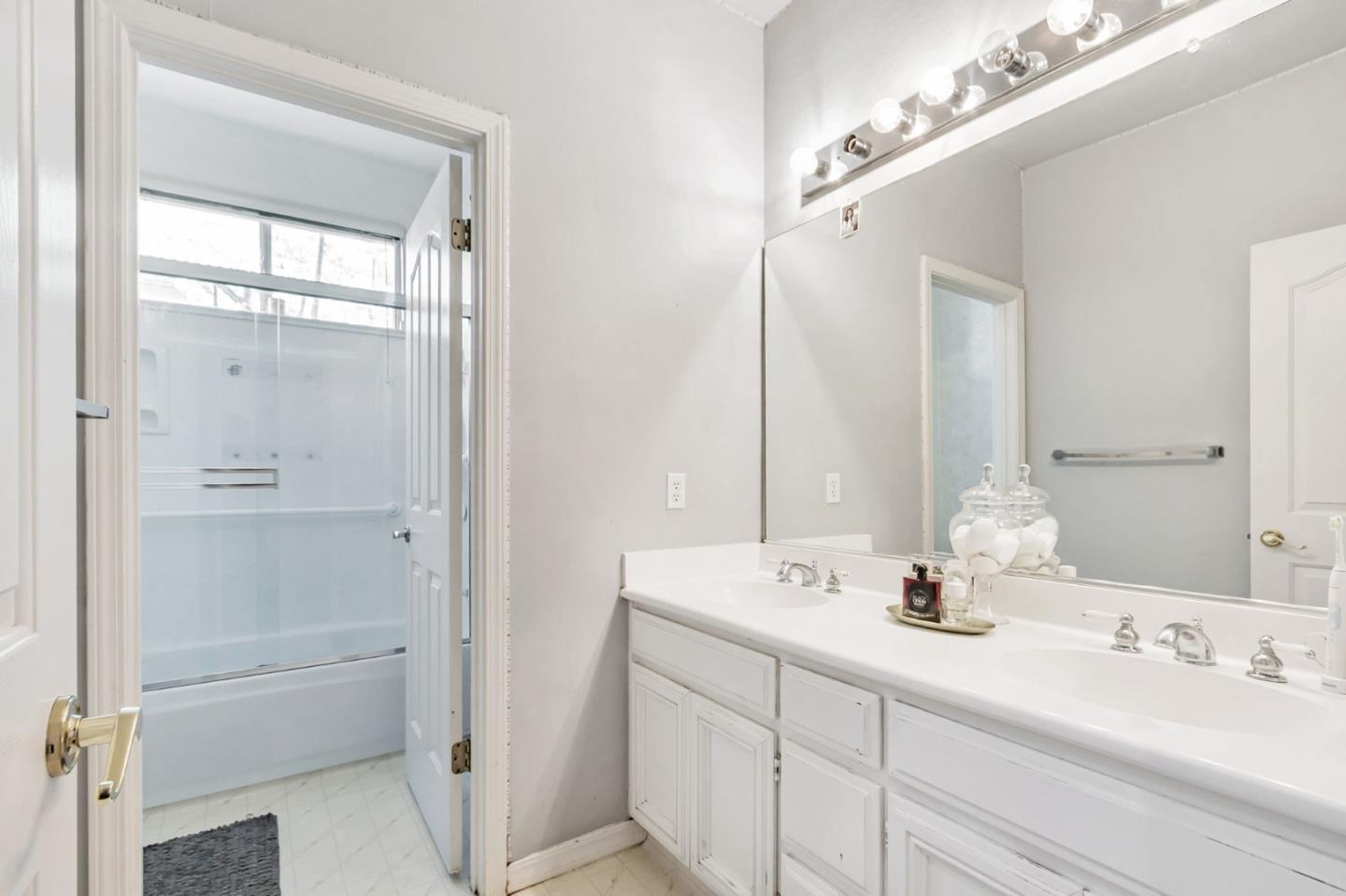 Detail Gallery Image 26 of 43 For 1140 Mallard Ridge, San Jose,  CA 95120 - 3 Beds | 2/1 Baths
