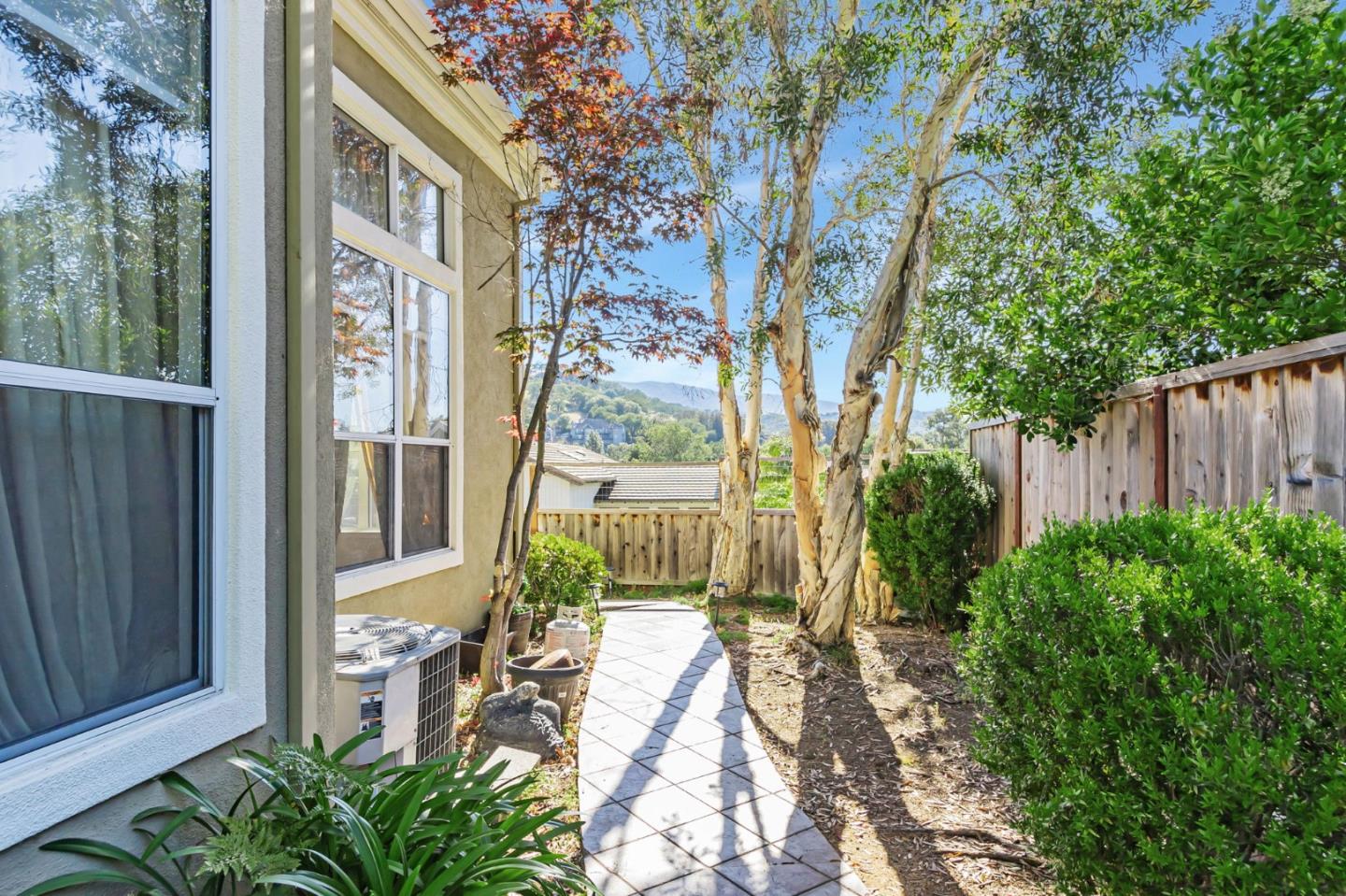 Detail Gallery Image 33 of 43 For 1140 Mallard Ridge, San Jose,  CA 95120 - 3 Beds | 2/1 Baths