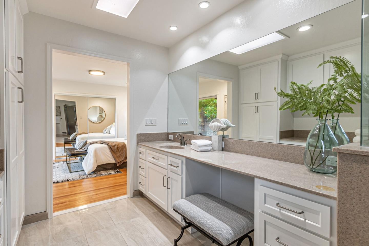 Detail Gallery Image 17 of 28 For 1992 Montemar Way, San Jose,  CA 95125 - 5 Beds | 3 Baths