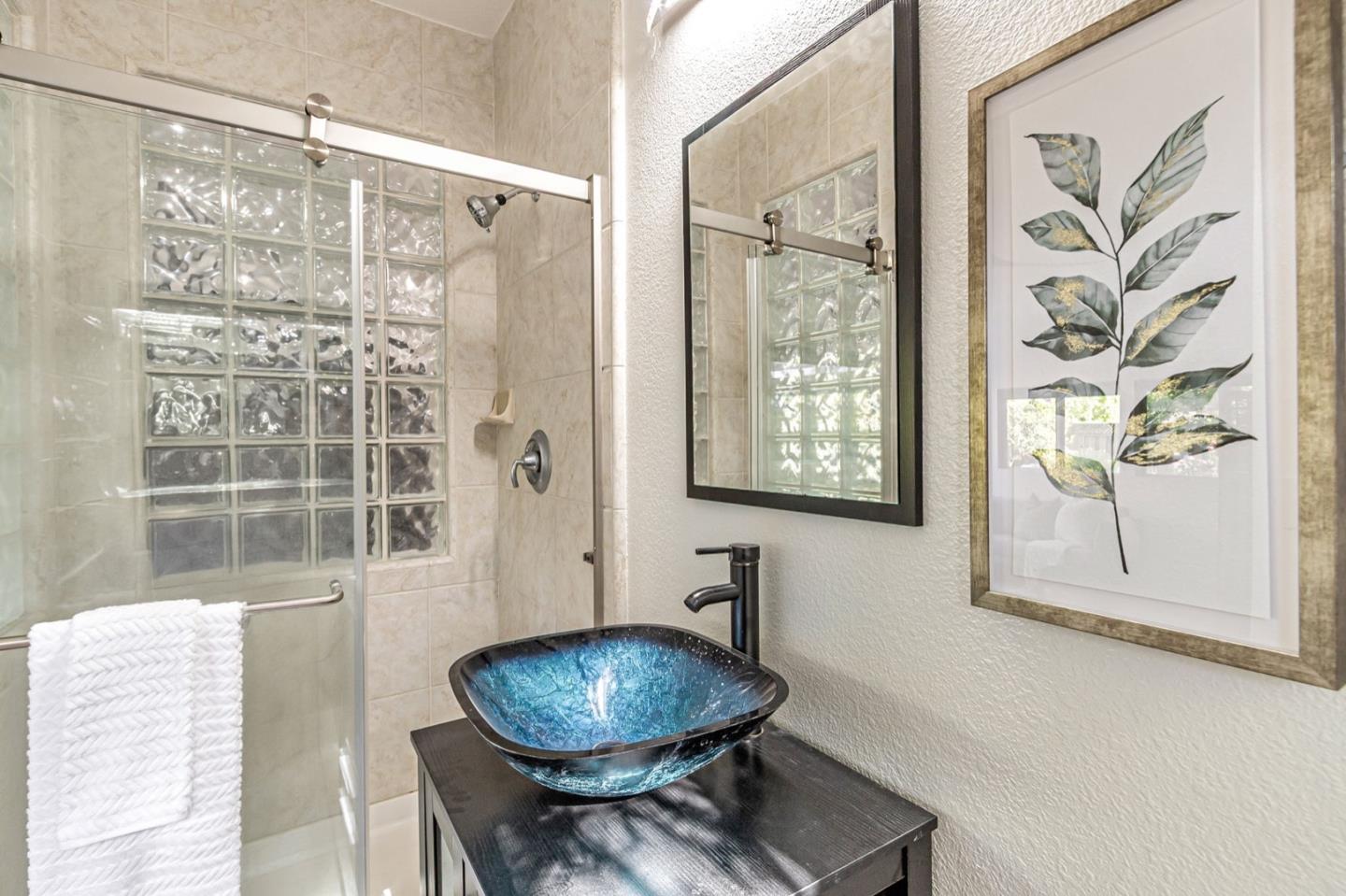 Detail Gallery Image 20 of 28 For 1992 Montemar Way, San Jose,  CA 95125 - 5 Beds | 3 Baths