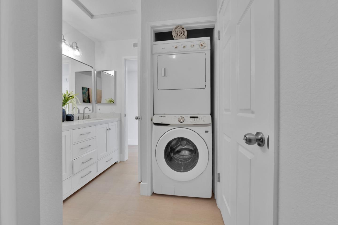 Detail Gallery Image 19 of 28 For 3226 Shadow Springs Pl, San Jose,  CA 95121 - 2 Beds | 1 Baths