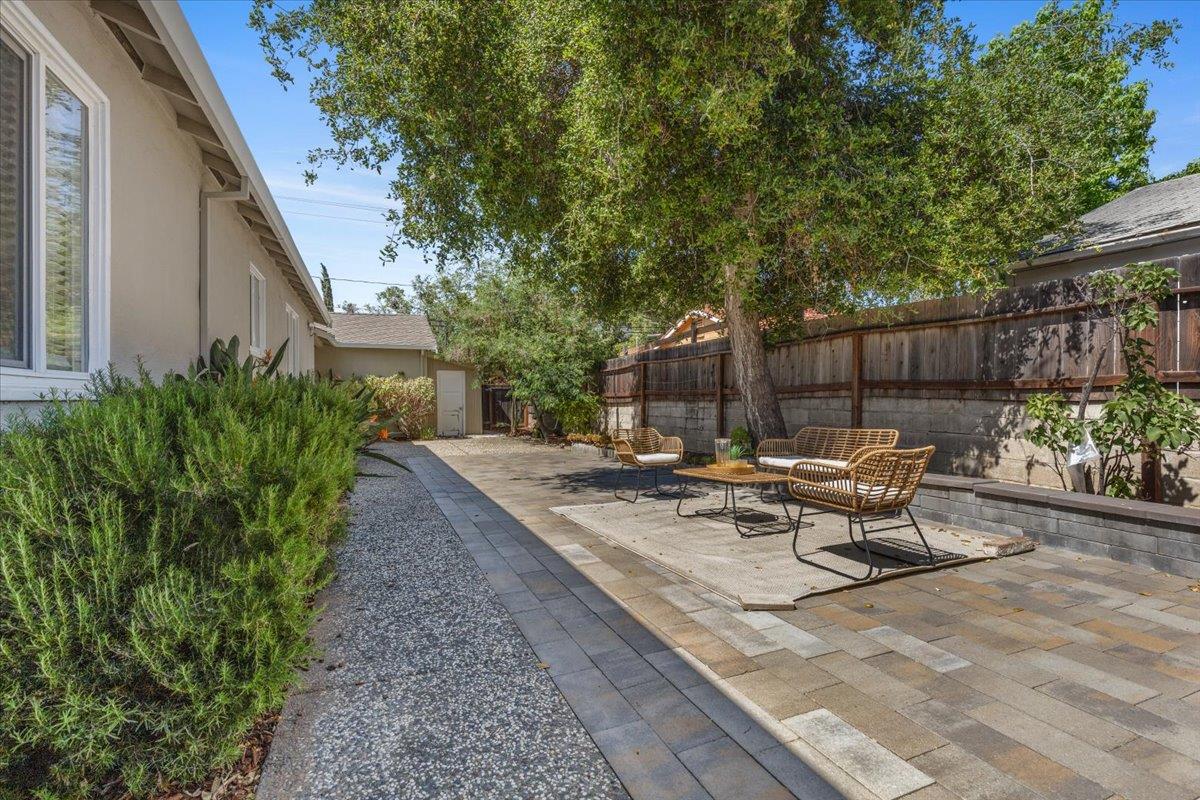 Detail Gallery Image 16 of 39 For 20393 Zorka Ave, Saratoga,  CA 95070 - 5 Beds | 4 Baths