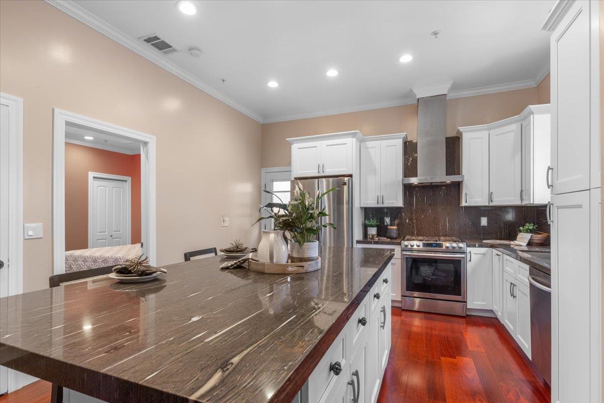 Detail Gallery Image 28 of 39 For 20393 Zorka Ave, Saratoga,  CA 95070 - 5 Beds | 4 Baths