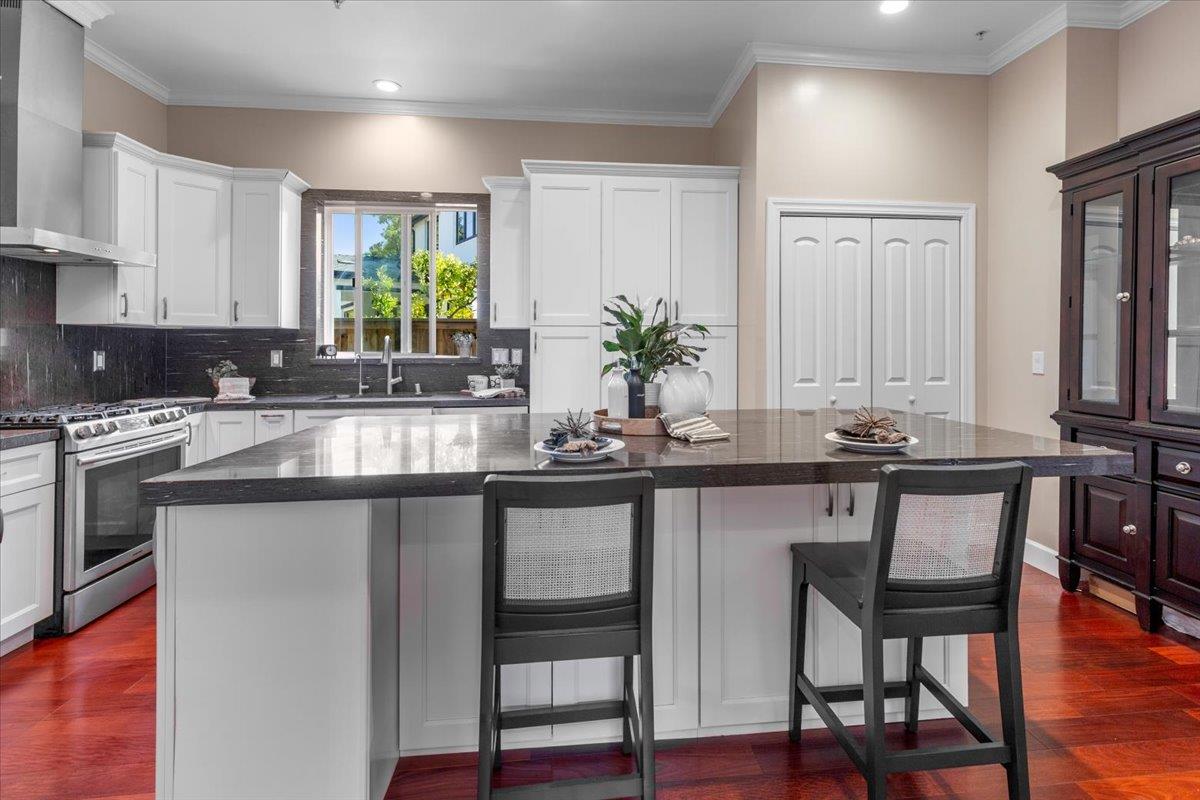Detail Gallery Image 31 of 39 For 20393 Zorka Ave, Saratoga,  CA 95070 - 5 Beds | 4 Baths