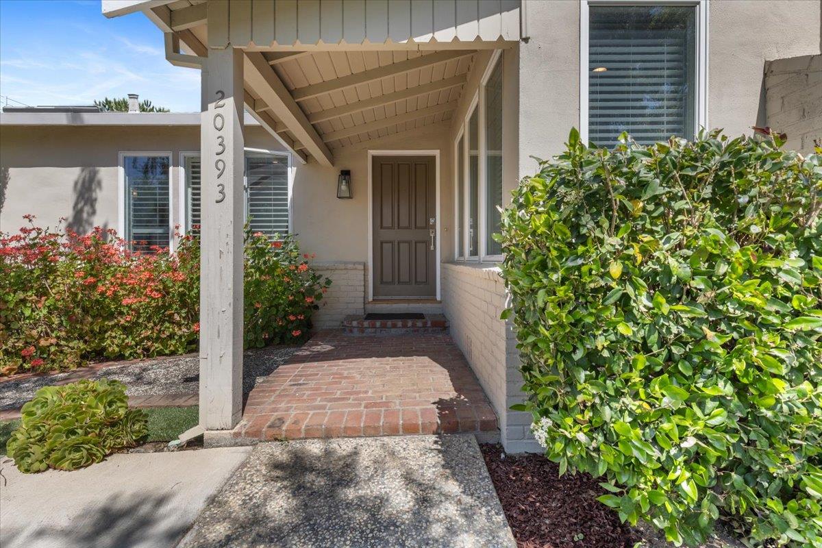 Detail Gallery Image 6 of 39 For 20393 Zorka Ave, Saratoga,  CA 95070 - 5 Beds | 4 Baths