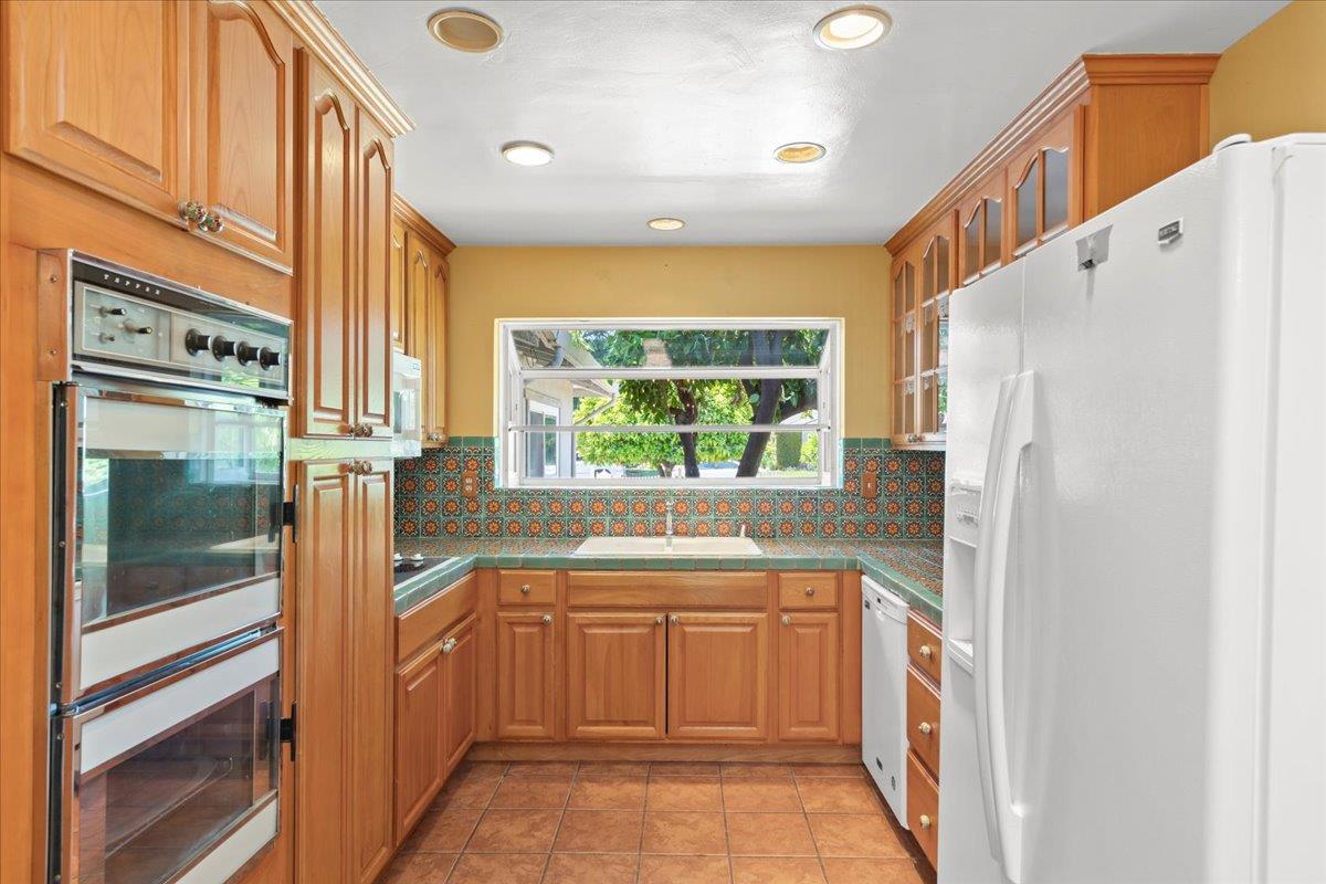 Detail Gallery Image 13 of 50 For 15370 La Alameda Dr, Morgan Hill,  CA 95037 - 4 Beds | 2 Baths