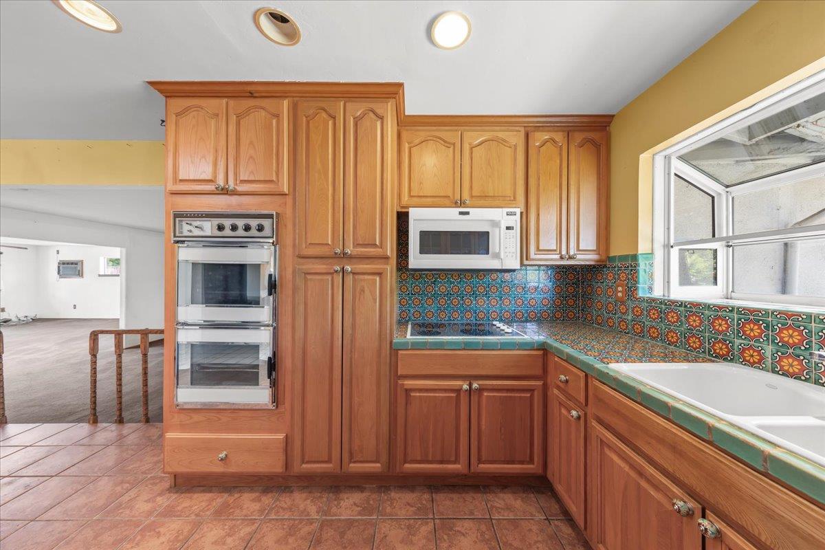Detail Gallery Image 16 of 50 For 15370 La Alameda Dr, Morgan Hill,  CA 95037 - 4 Beds | 2 Baths