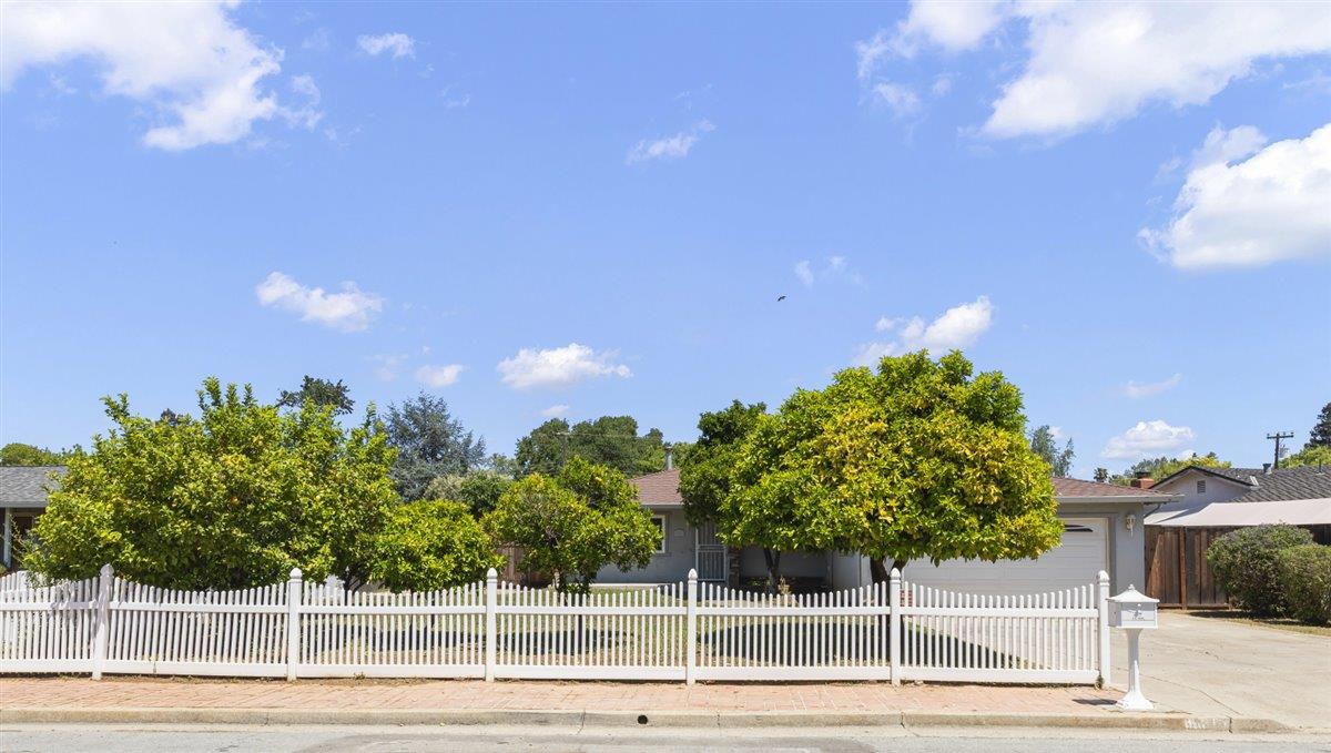 Detail Gallery Image 2 of 50 For 15370 La Alameda Dr, Morgan Hill,  CA 95037 - 4 Beds | 2 Baths