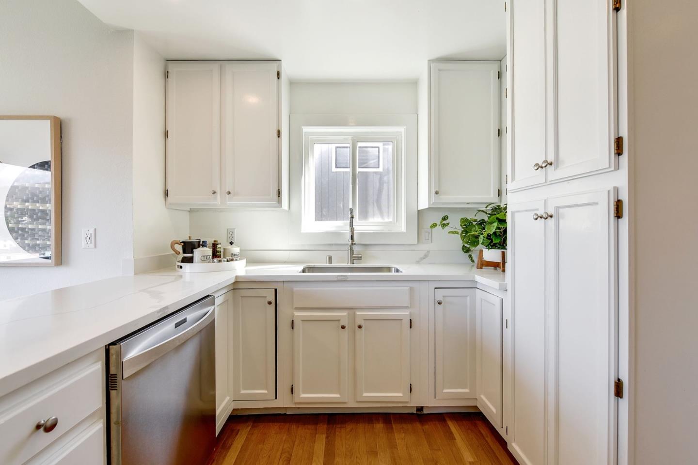 Detail Gallery Image 24 of 58 For 1117 Humboldt Rd, Brisbane,  CA 94005 - 4 Beds | 2/1 Baths