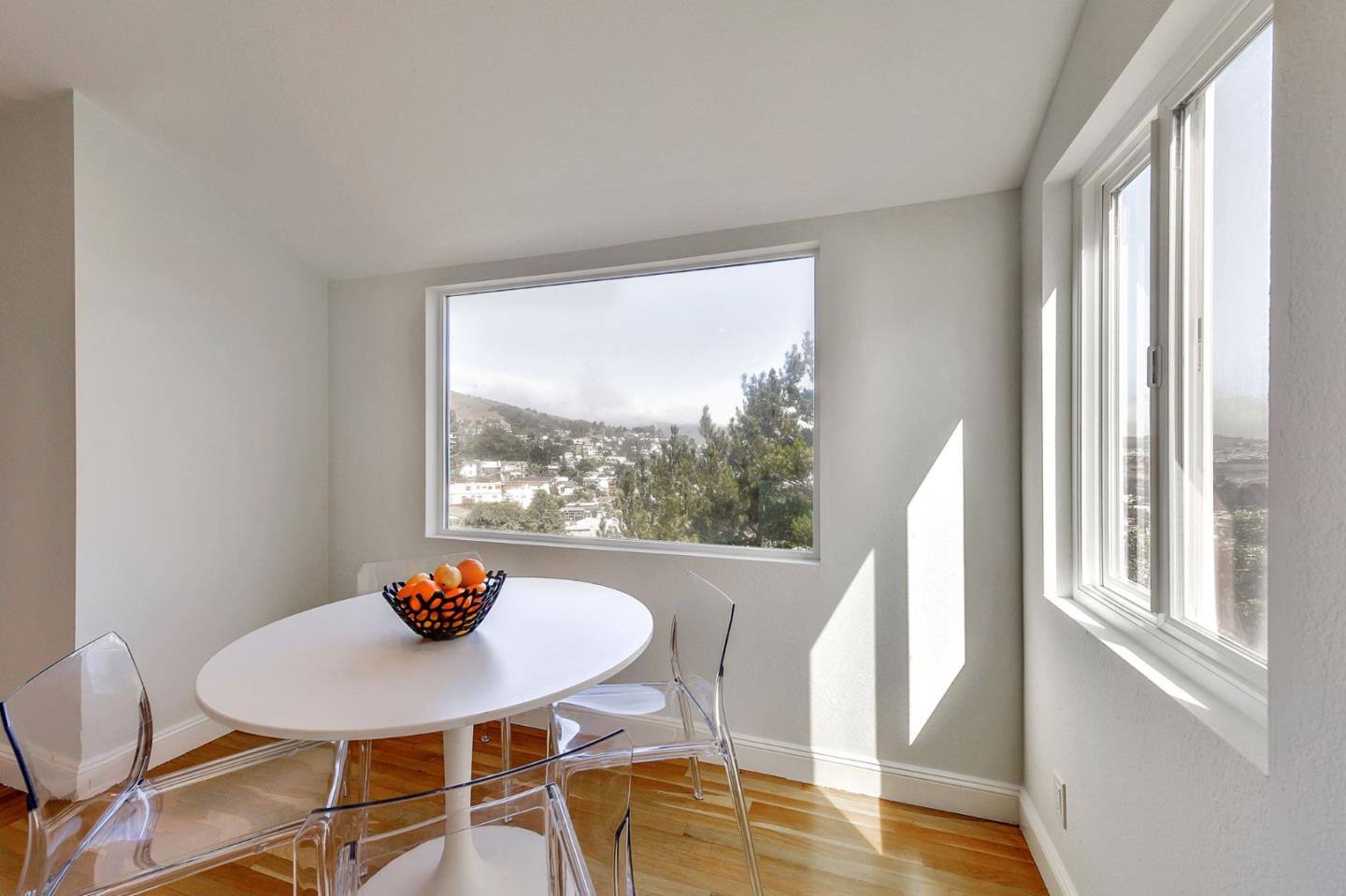 Detail Gallery Image 26 of 58 For 1117 Humboldt Rd, Brisbane,  CA 94005 - 4 Beds | 2/1 Baths