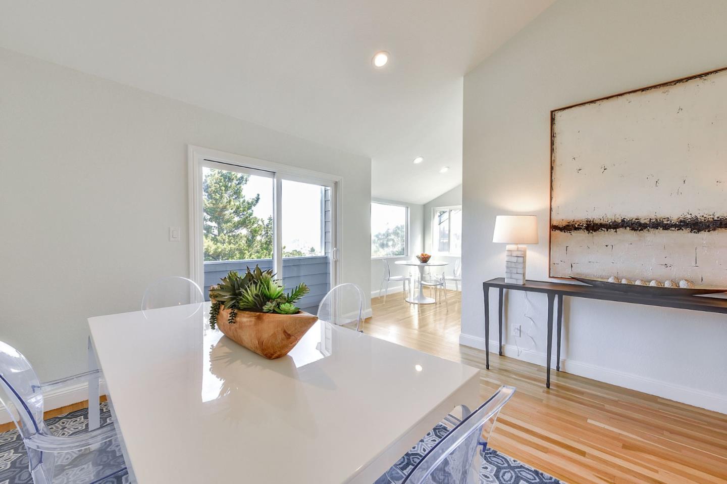 Detail Gallery Image 30 of 58 For 1117 Humboldt Rd, Brisbane,  CA 94005 - 4 Beds | 2/1 Baths