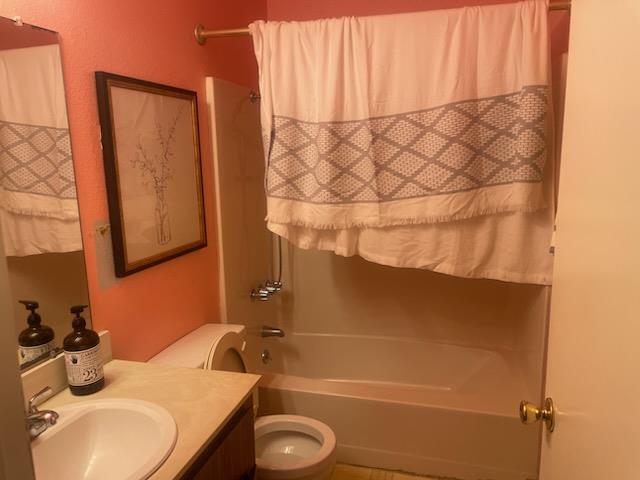 Detail Gallery Image 9 of 21 For 210 7th St, Richmond,  CA 94801 - 4 Beds | 2 Baths
