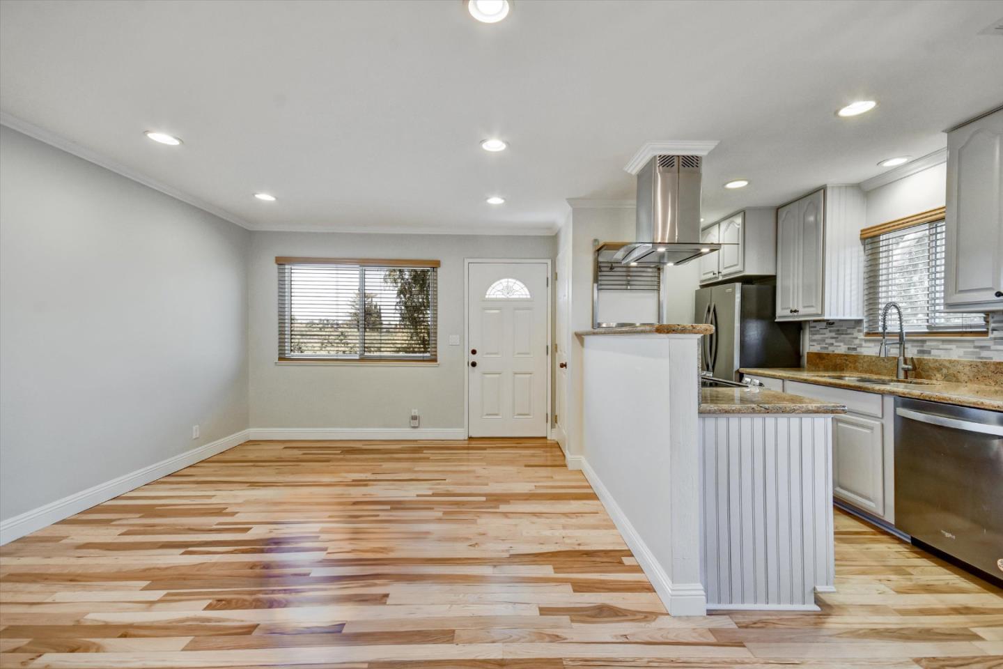 Detail Gallery Image 11 of 33 For 2309 Saidel Dr #4,  San Jose,  CA 95124 - 2 Beds | 1 Baths