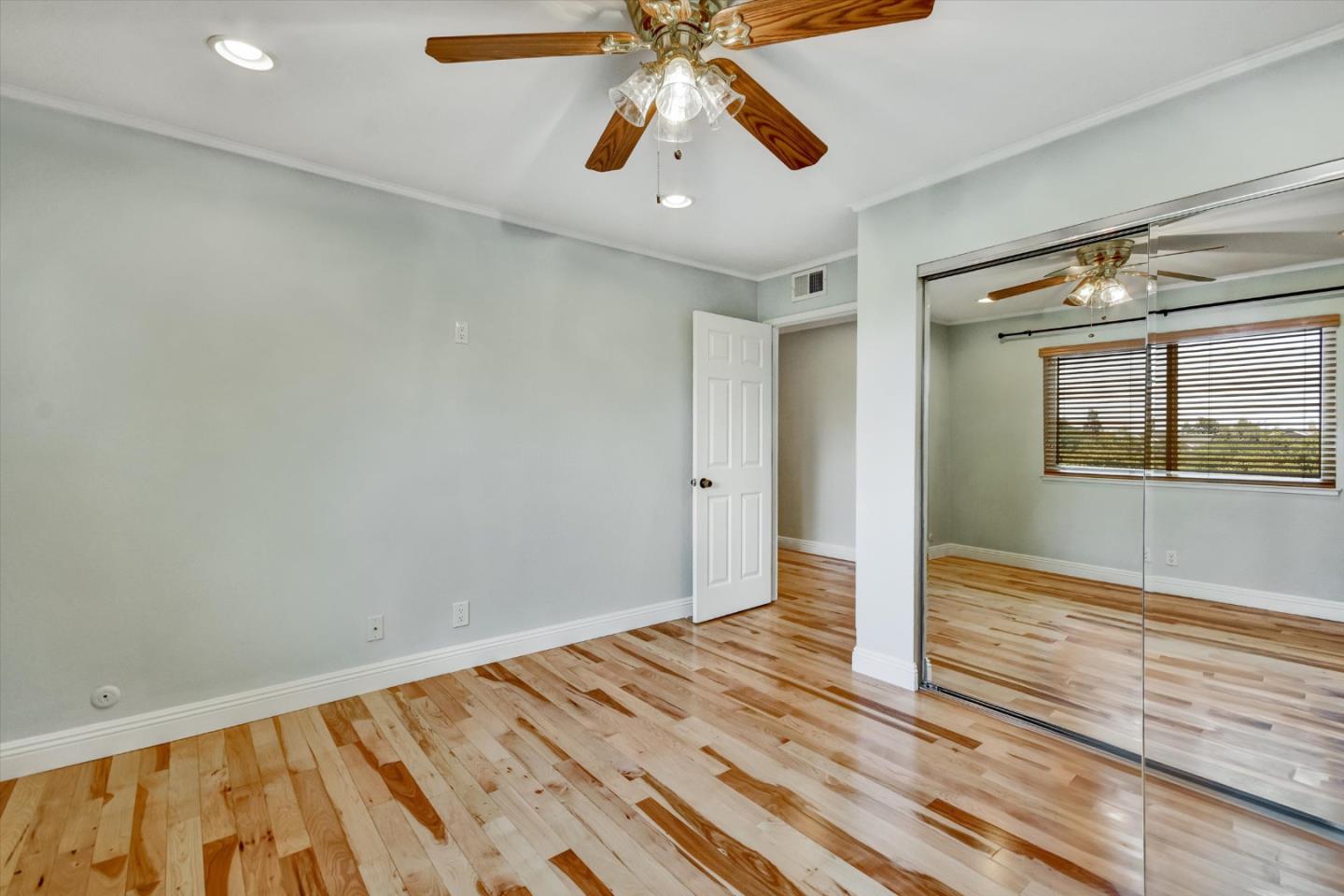Detail Gallery Image 29 of 33 For 2309 Saidel Dr #4,  San Jose,  CA 95124 - 2 Beds | 1 Baths