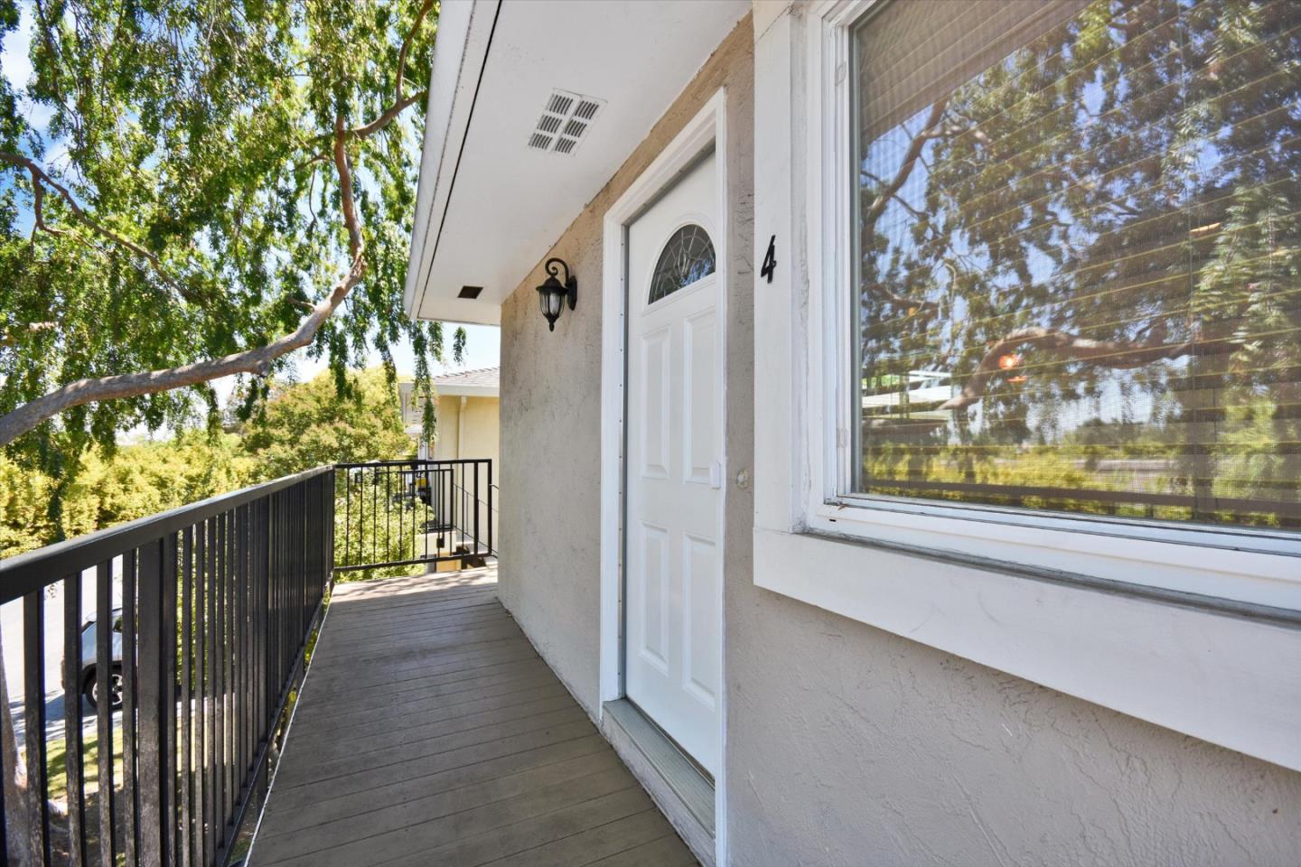 Detail Gallery Image 3 of 33 For 2309 Saidel Dr #4,  San Jose,  CA 95124 - 2 Beds | 1 Baths