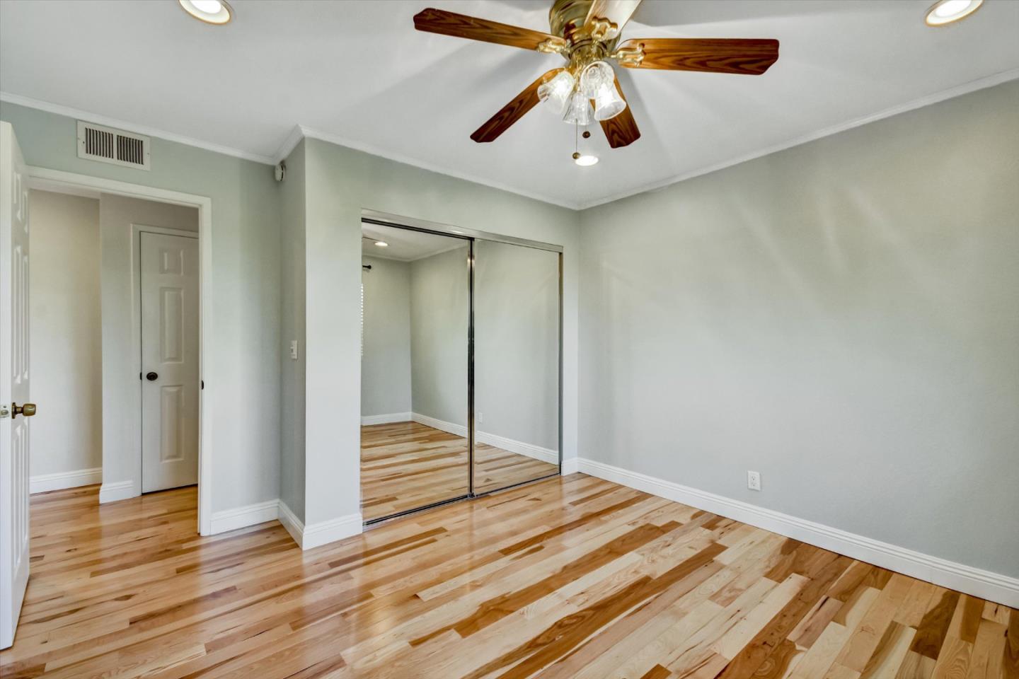 Detail Gallery Image 30 of 33 For 2309 Saidel Dr #4,  San Jose,  CA 95124 - 2 Beds | 1 Baths
