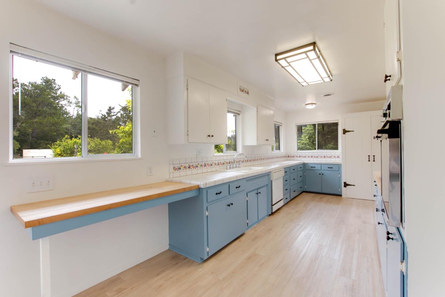 Detail Gallery Image 16 of 45 For 6975 Lakeview Dr, Prunedale,  CA 93907 - 4 Beds | 2 Baths