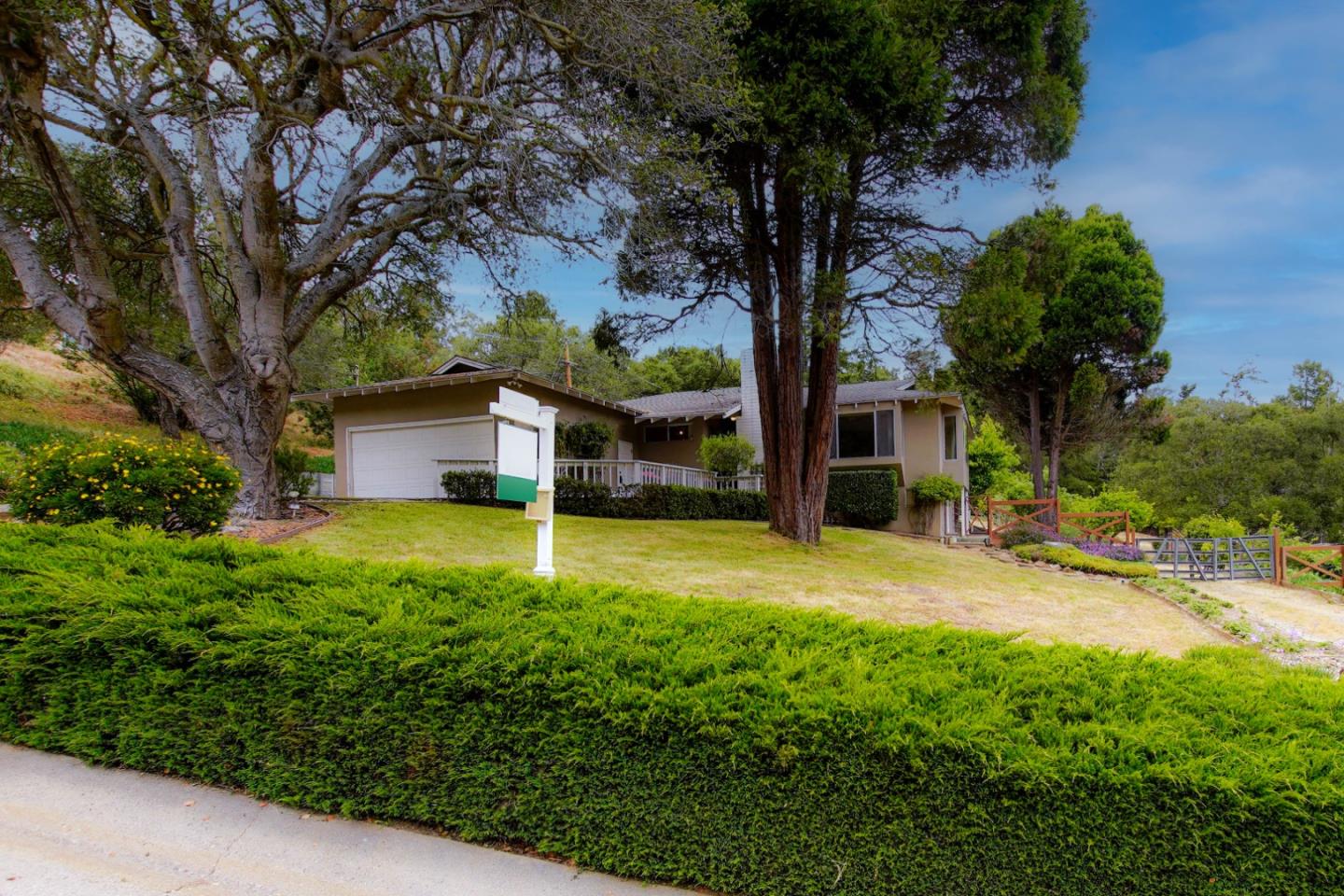 Detail Gallery Image 2 of 45 For 6975 Lakeview Dr, Prunedale,  CA 93907 - 4 Beds | 2 Baths