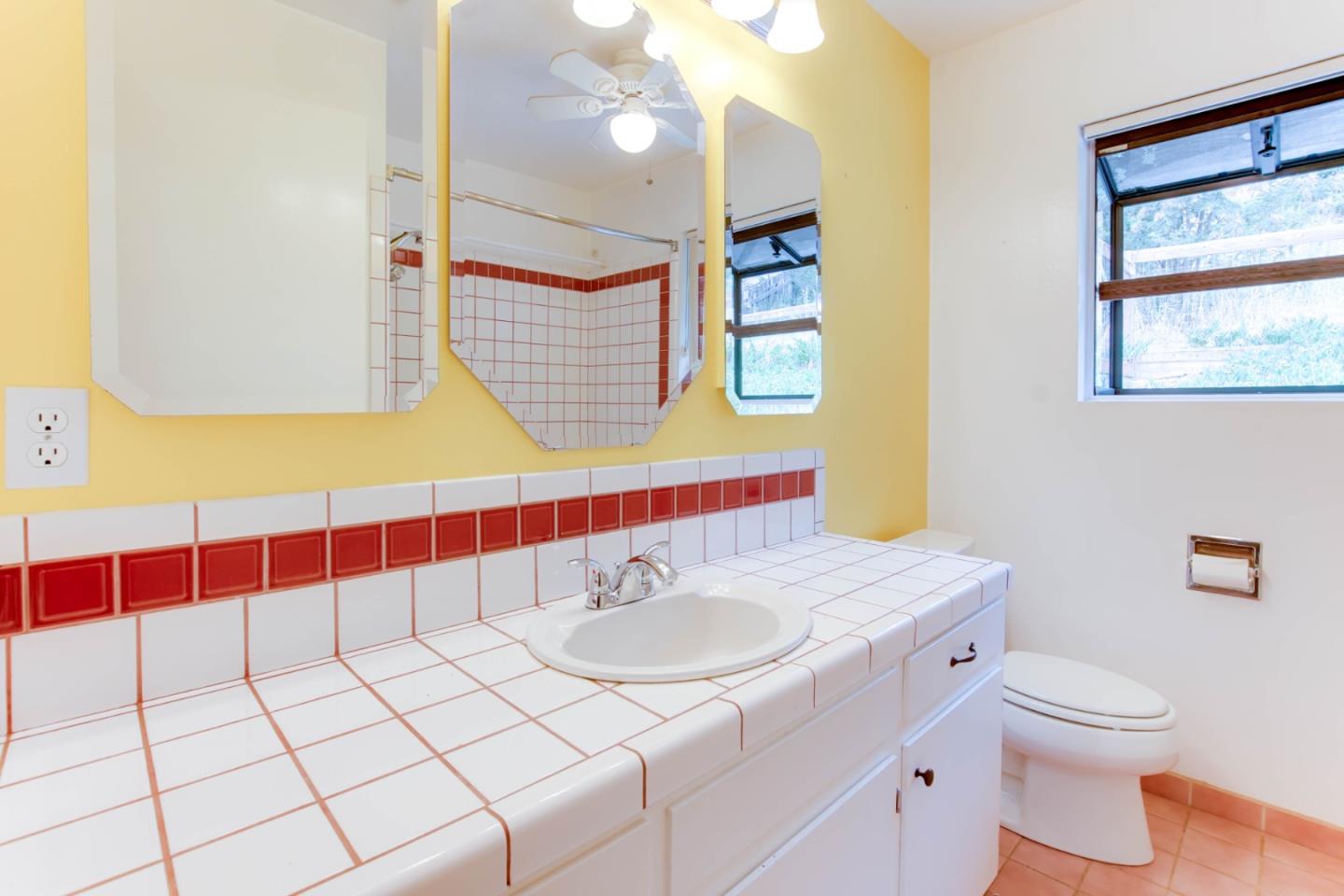 Detail Gallery Image 24 of 45 For 6975 Lakeview Dr, Prunedale,  CA 93907 - 4 Beds | 2 Baths