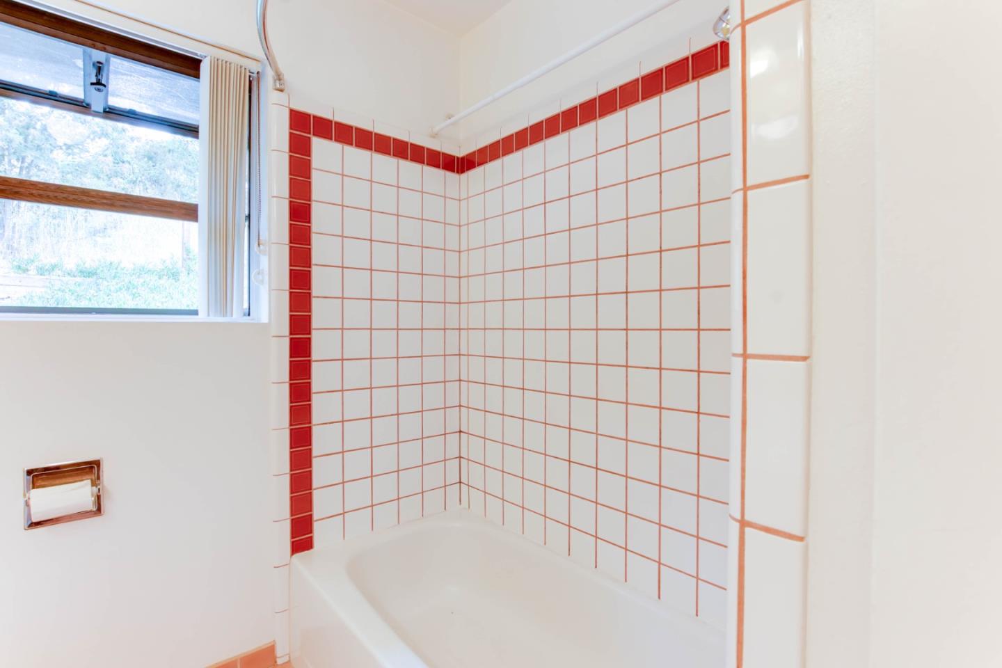 Detail Gallery Image 25 of 45 For 6975 Lakeview Dr, Prunedale,  CA 93907 - 4 Beds | 2 Baths