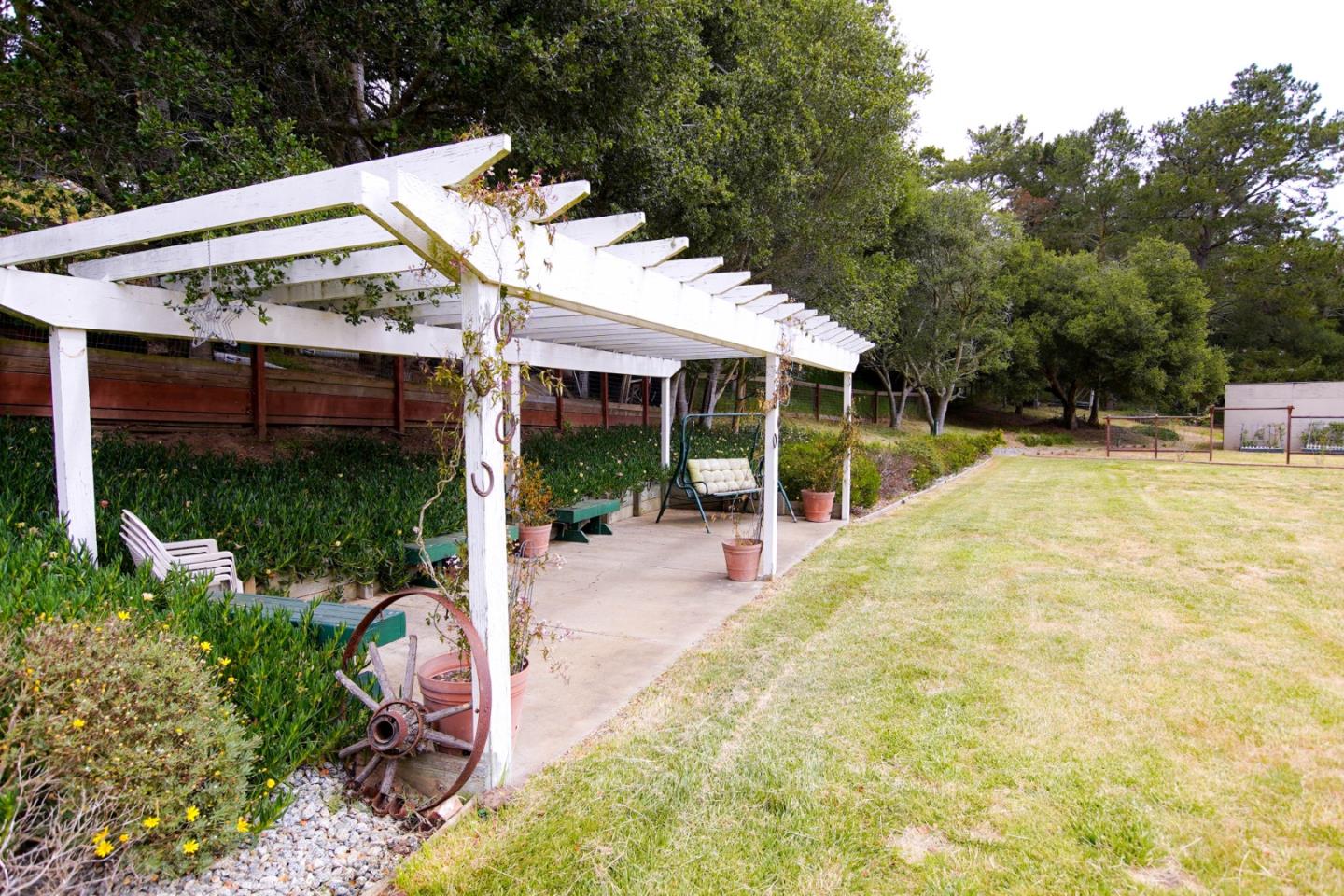 Detail Gallery Image 31 of 45 For 6975 Lakeview Dr, Prunedale,  CA 93907 - 4 Beds | 2 Baths