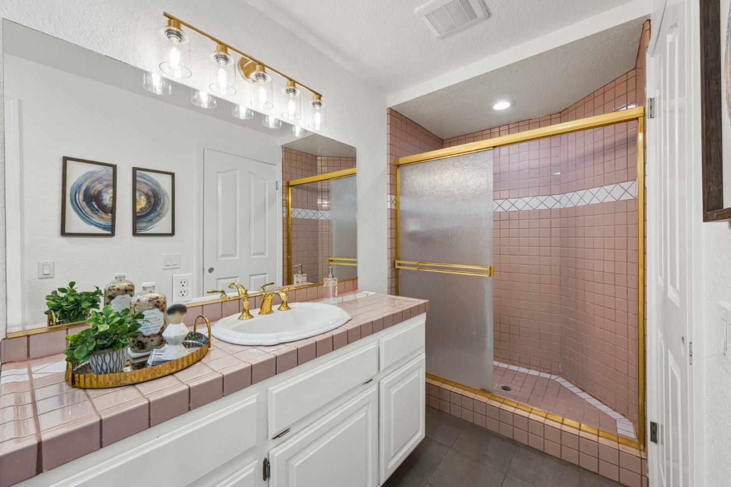Detail Gallery Image 21 of 32 For 2247 Westgate Ave, San Jose,  CA 95125 - 5 Beds | 3 Baths