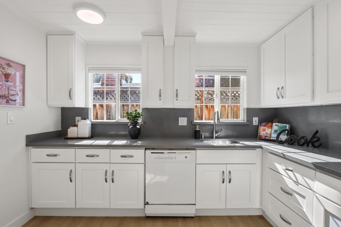 Detail Gallery Image 18 of 35 For 894 Lori Ave, Sunnyvale,  CA 94086 - 3 Beds | 2 Baths