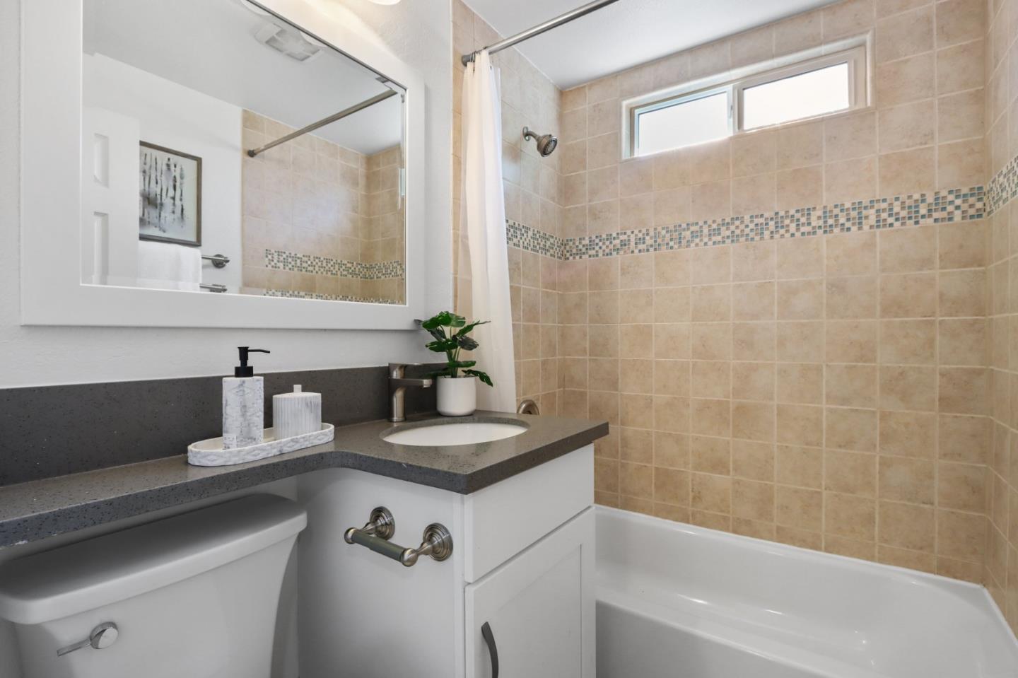 Detail Gallery Image 19 of 35 For 894 Lori Ave, Sunnyvale,  CA 94086 - 3 Beds | 2 Baths