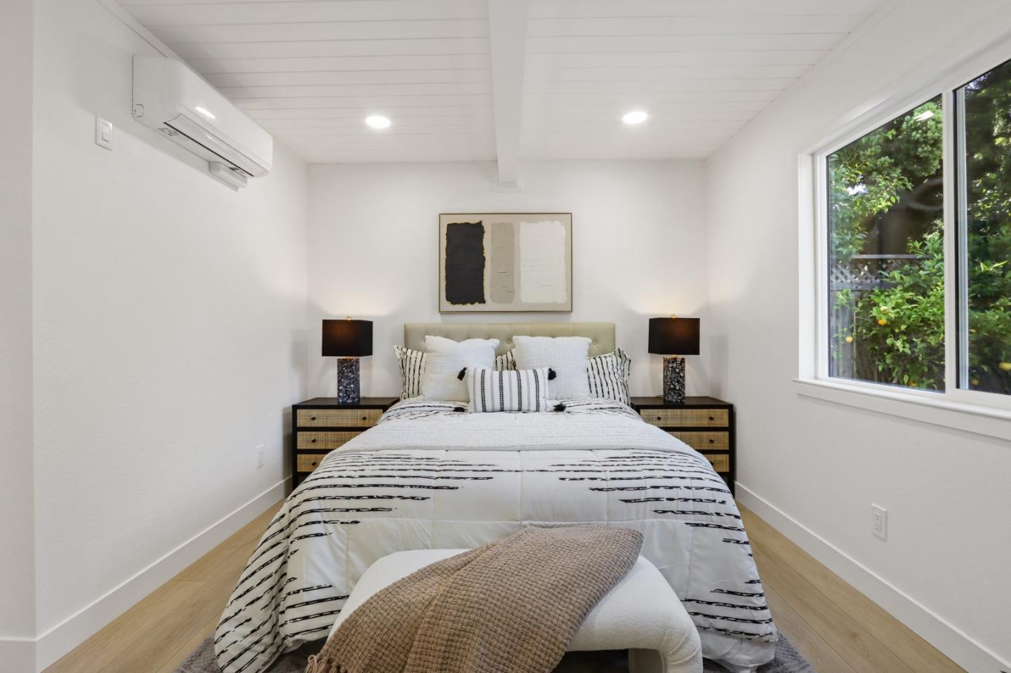 Detail Gallery Image 21 of 35 For 894 Lori Ave, Sunnyvale,  CA 94086 - 3 Beds | 2 Baths