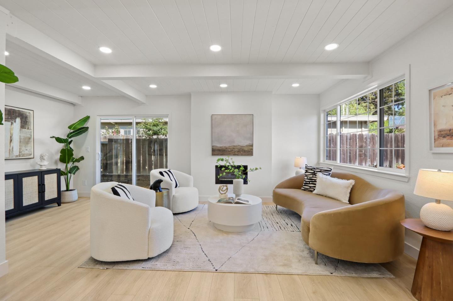 Detail Gallery Image 7 of 35 For 894 Lori Ave, Sunnyvale,  CA 94086 - 3 Beds | 2 Baths