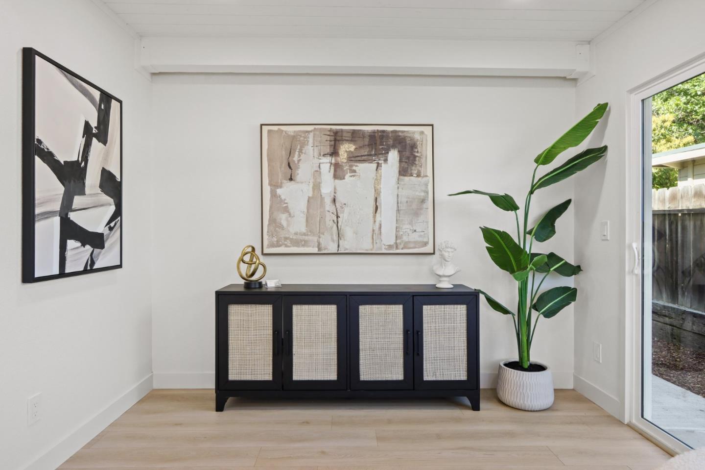 Detail Gallery Image 9 of 35 For 894 Lori Ave, Sunnyvale,  CA 94086 - 3 Beds | 2 Baths