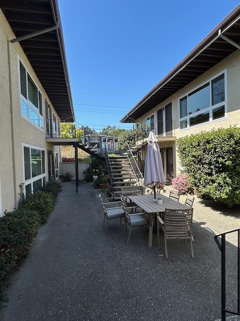 Detail Gallery Image 2 of 4 For 345 Oak St, Mountain View,  CA 94041 - – Beds | – Baths