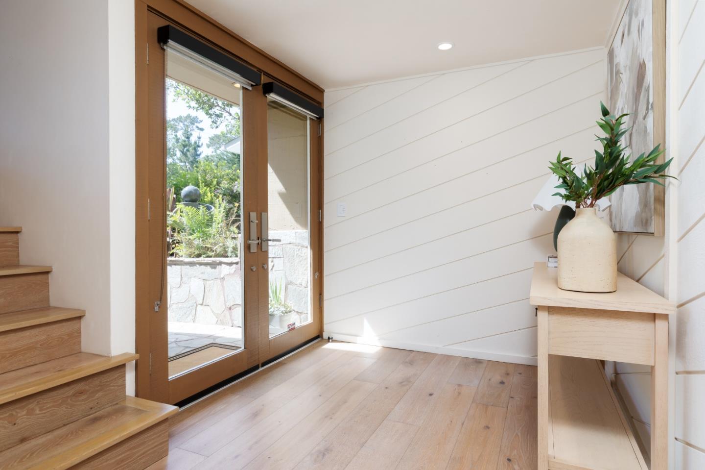 Detail Gallery Image 3 of 30 For 0 San Carlos 4 Ne of Third, Carmel,  CA 93923 - 2 Beds | 3 Baths
