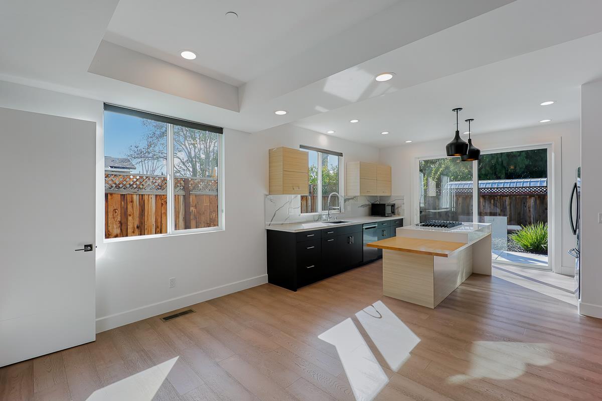 Detail Gallery Image 28 of 147 For 534 & 536 N Whisman Rd, Mountain View,  CA 94043 - – Beds | – Baths