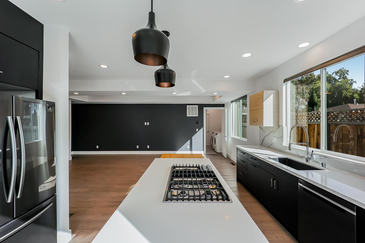 Detail Gallery Image 32 of 147 For 534 & 536 N Whisman Rd, Mountain View,  CA 94043 - – Beds | – Baths
