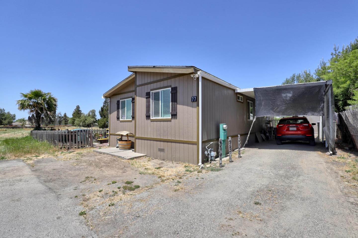 Detail Gallery Image 2 of 16 For 2900 Fairview Rd #77,  Hollister,  CA 95023 - 3 Beds | 2 Baths