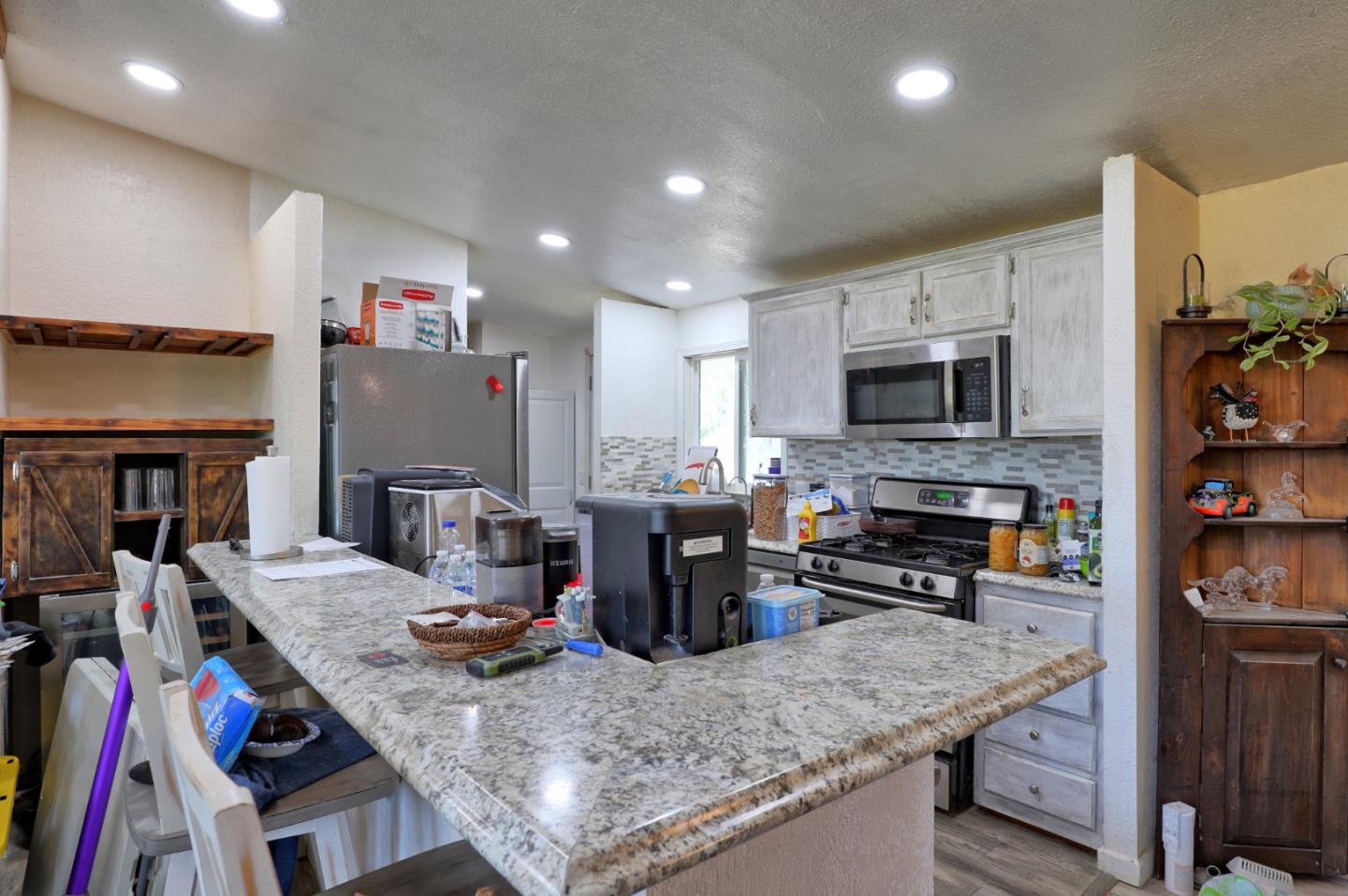Detail Gallery Image 8 of 16 For 2900 Fairview Rd #77,  Hollister,  CA 95023 - 3 Beds | 2 Baths