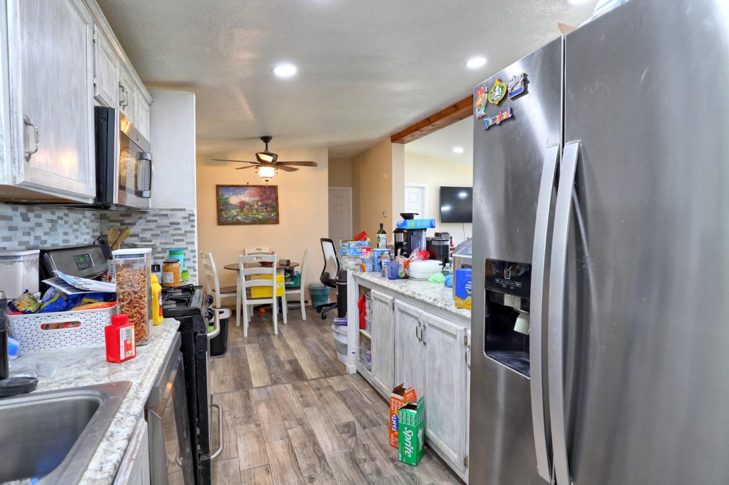 Detail Gallery Image 9 of 16 For 2900 Fairview Rd #77,  Hollister,  CA 95023 - 3 Beds | 2 Baths
