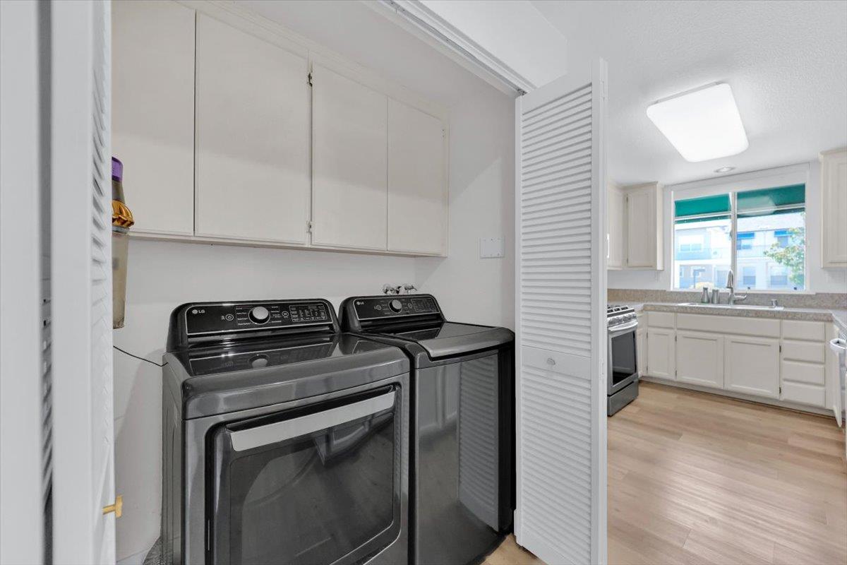 Detail Gallery Image 16 of 45 For 401 Baltic Cir #411,  Redwood Shores,  CA 94065 - 2 Beds | 2/1 Baths