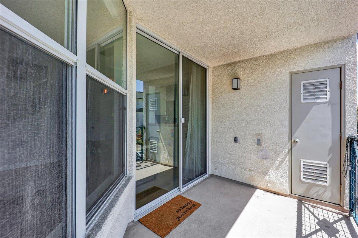 Detail Gallery Image 19 of 45 For 401 Baltic Cir #411,  Redwood Shores,  CA 94065 - 2 Beds | 2/1 Baths