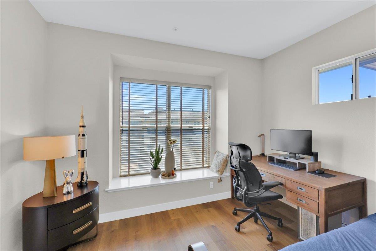 Detail Gallery Image 21 of 45 For 401 Baltic Cir #411,  Redwood Shores,  CA 94065 - 2 Beds | 2/1 Baths
