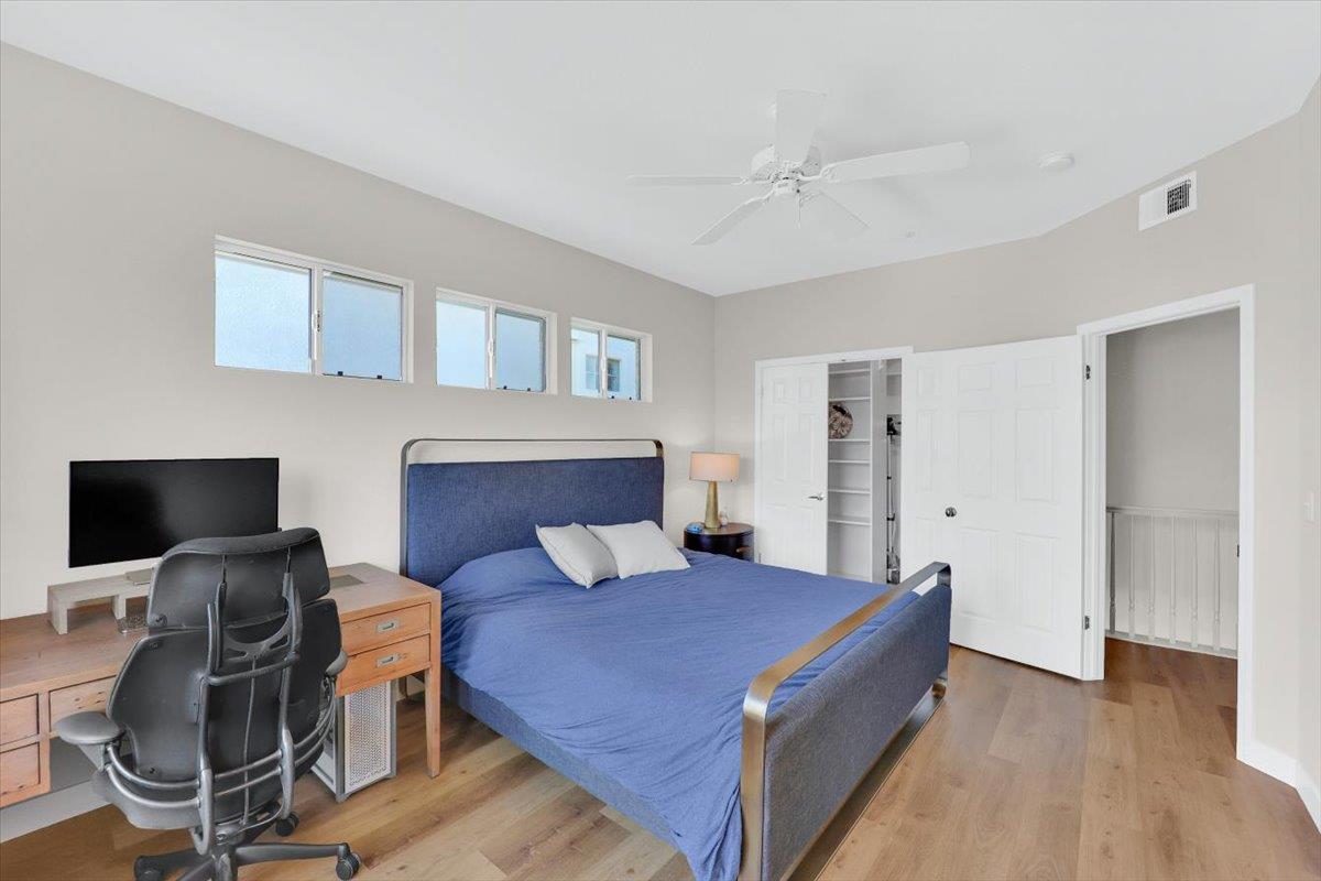 Detail Gallery Image 22 of 45 For 401 Baltic Cir #411,  Redwood Shores,  CA 94065 - 2 Beds | 2/1 Baths