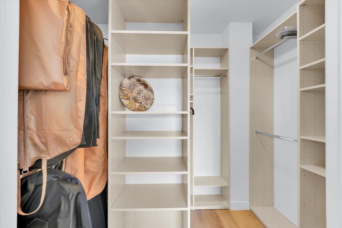Detail Gallery Image 23 of 45 For 401 Baltic Cir #411,  Redwood Shores,  CA 94065 - 2 Beds | 2/1 Baths