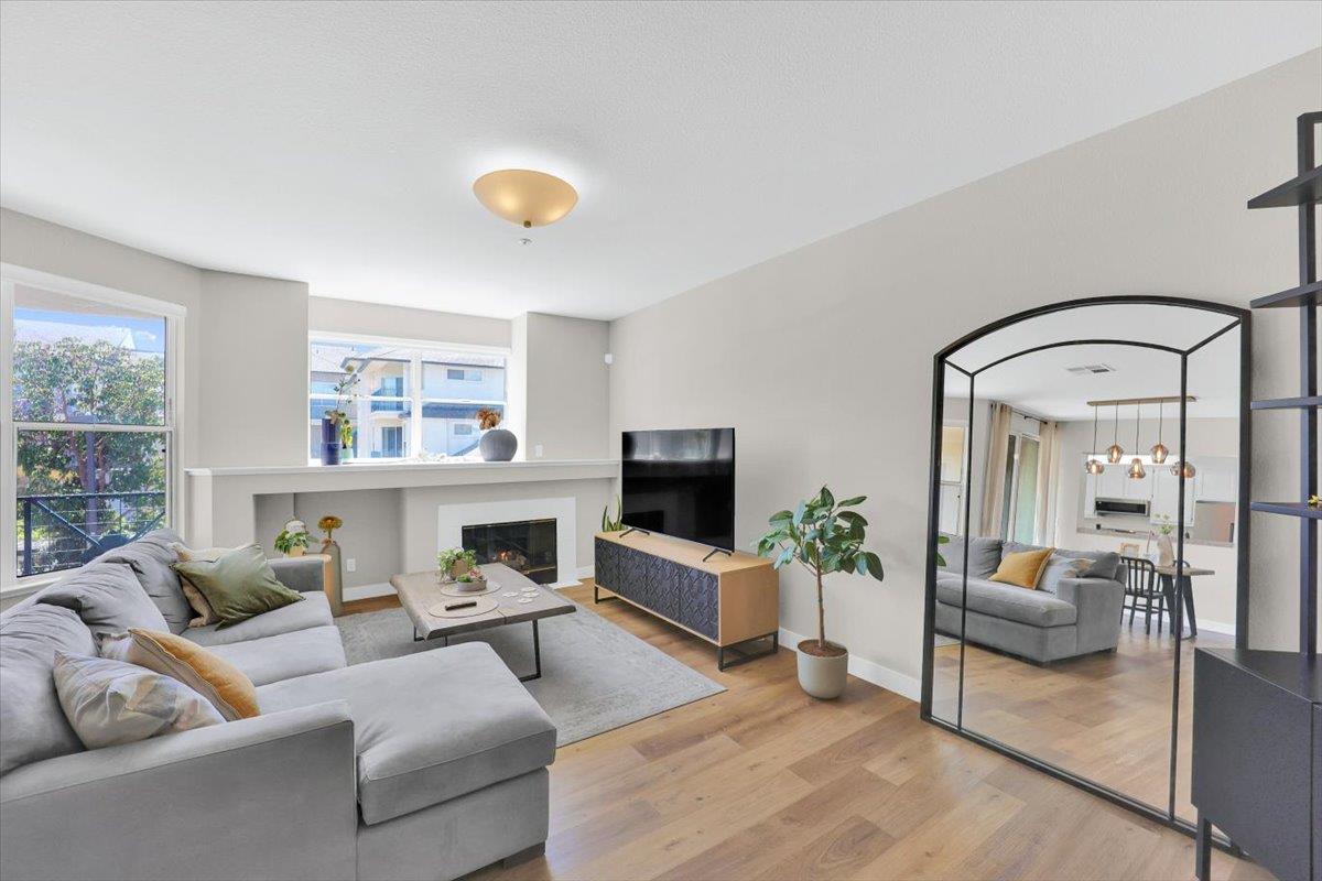 Detail Gallery Image 5 of 45 For 401 Baltic Cir #411,  Redwood Shores,  CA 94065 - 2 Beds | 2/1 Baths
