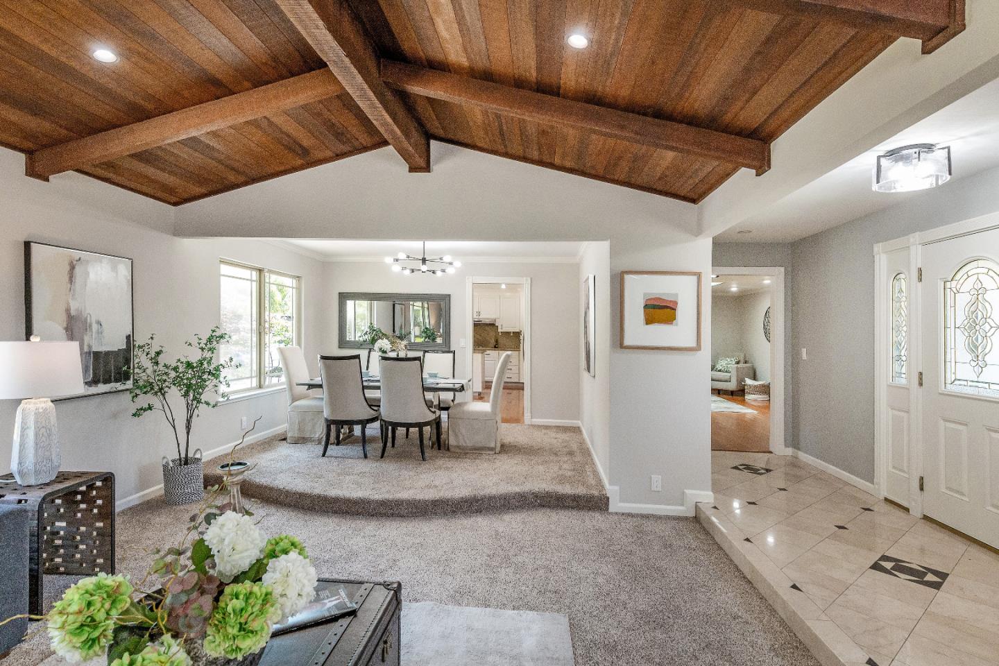 Detail Gallery Image 12 of 43 For 12141 Marilla Dr, Saratoga,  CA 95070 - 5 Beds | 2/1 Baths