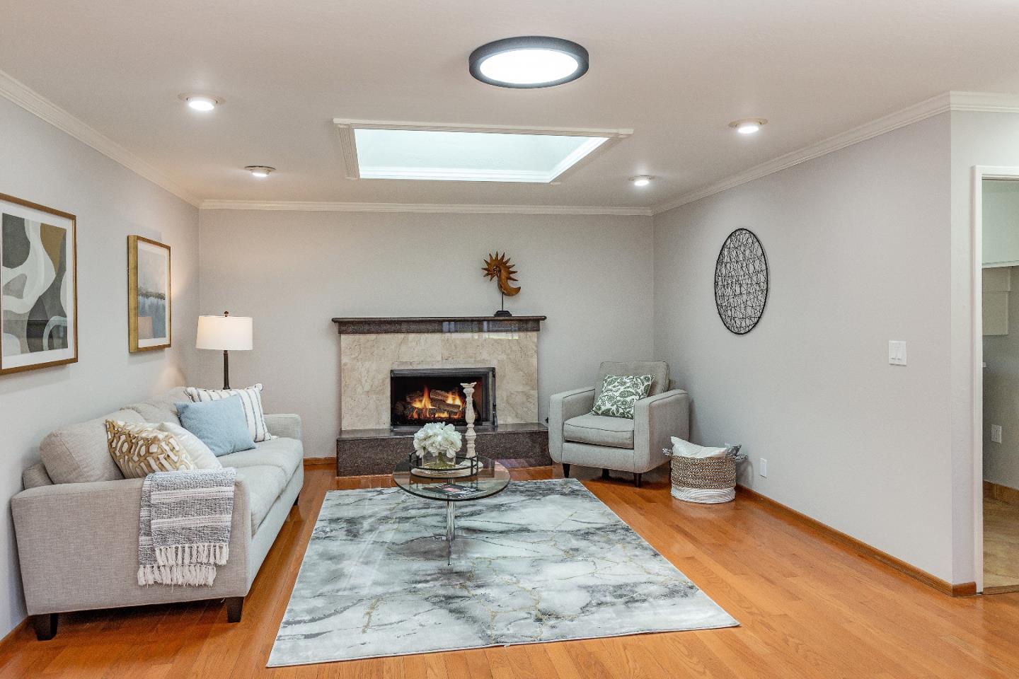 Detail Gallery Image 13 of 43 For 12141 Marilla Dr, Saratoga,  CA 95070 - 5 Beds | 2/1 Baths