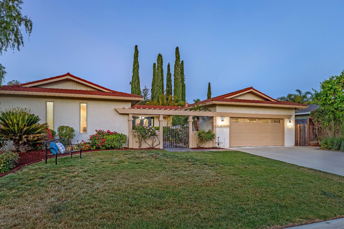 Detail Gallery Image 2 of 43 For 12141 Marilla Dr, Saratoga,  CA 95070 - 5 Beds | 2/1 Baths