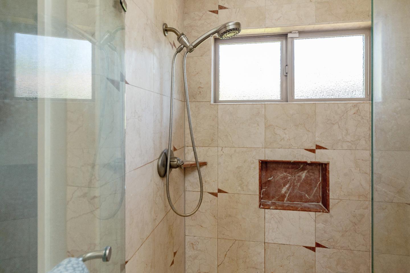 Detail Gallery Image 21 of 43 For 12141 Marilla Dr, Saratoga,  CA 95070 - 5 Beds | 2/1 Baths