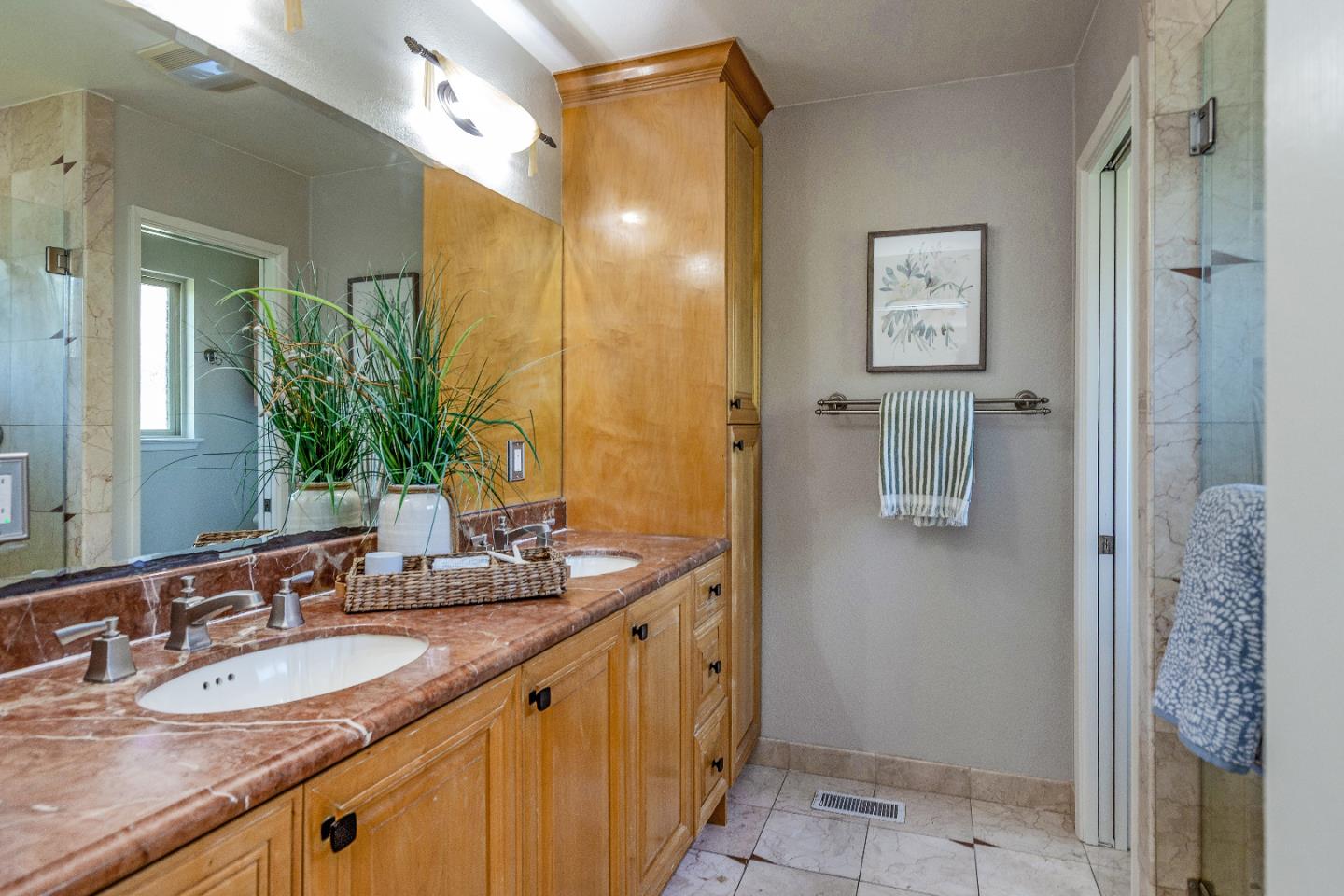 Detail Gallery Image 22 of 43 For 12141 Marilla Dr, Saratoga,  CA 95070 - 5 Beds | 2/1 Baths